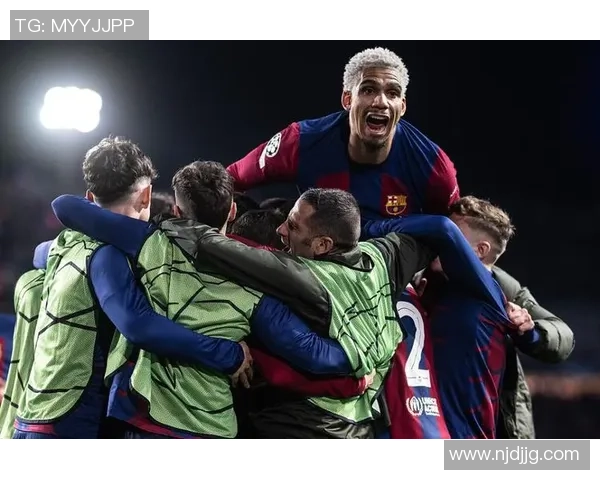 德甲惊天冷门巴萨逆袭曼联5比1补时进球点燃全场激情