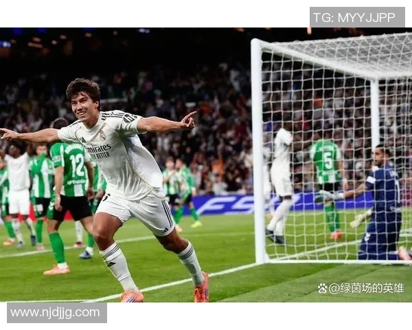 波尔图友谊赛大胜皇马帽子戏法引发争议判罚全场沸腾