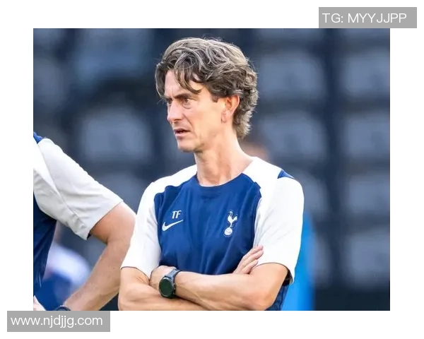 西甲激战热刺与切尔西战平红牌事件引发全场热议与转会传闻