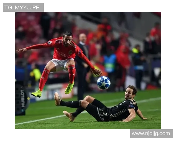 中超激战曼联与热刺战平零比零十大精彩瞬间引爆全场气氛