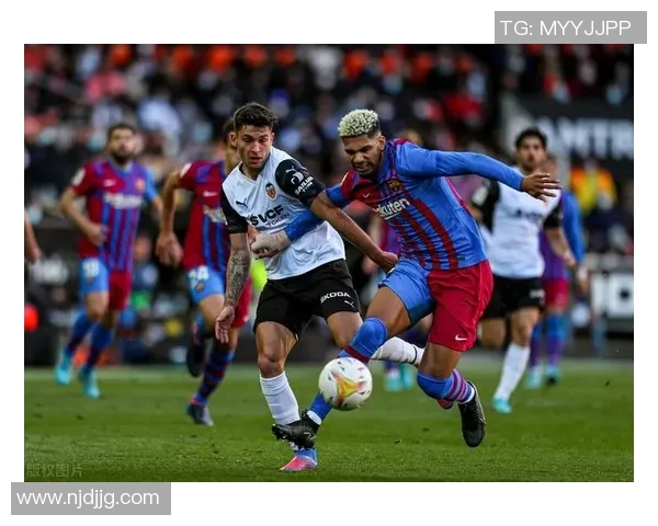 意甲激战曼联与巴萨战成平局帽子戏法点燃全场激情与转会传闻交织