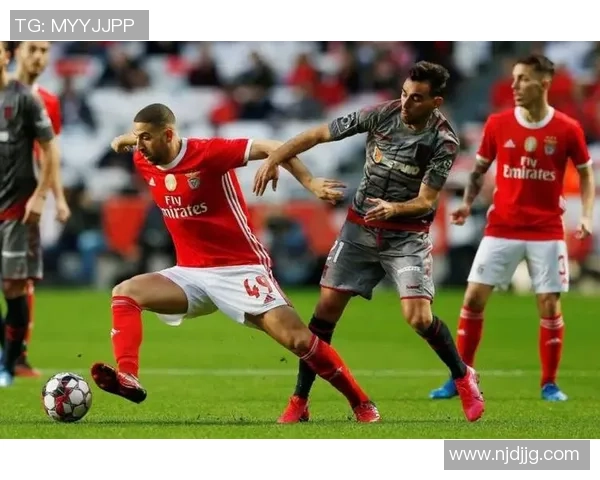 欧冠激战：本菲卡逆转马竞红牌争议引发全场热议与十大精彩进球回顾