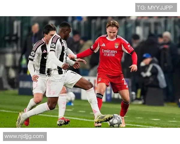 足总杯激战本菲卡3-0尤文图斯红牌争议引发全场热议与讨论