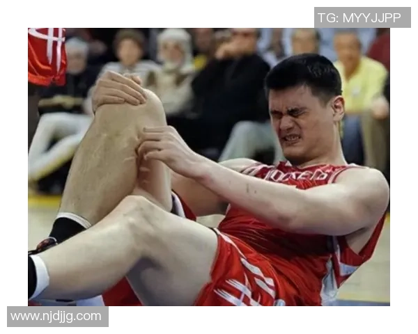 青年版姚明崛起篮球场上的新星引领未来运动潮流