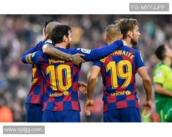 中超激战：那不勒斯逆转莱比锡红牌事件引发全场热议战术分析解析