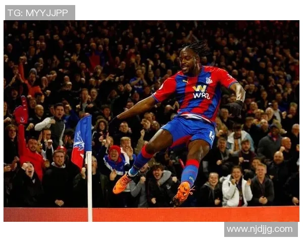 世界杯激战：那不勒斯险胜阿森纳红牌事件引发全场热议集锦