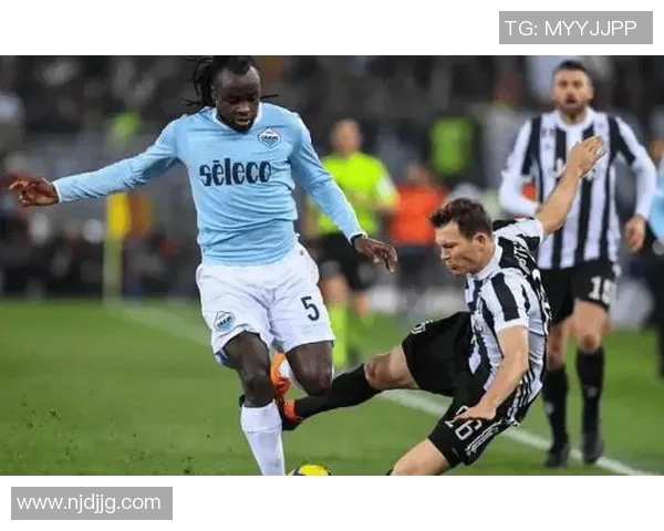 德甲精彩对决那不勒斯3-0战胜皇马逆转瞬间点燃全场激情与转会传闻 德甲精彩对决那不勒斯3-0战胜皇马逆转瞬间点燃全场激情与转会传闻