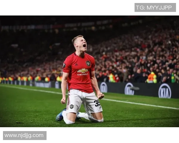 意甲激战波尔图大胜曼联五球狂潮引发全场震撼 意甲激战波尔图大胜曼联五球狂潮引发全场震撼