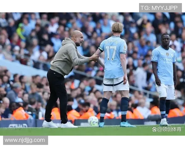 友谊赛精彩对决里昂与曼城战成平局乌龙球引发热议与转会传闻 友谊赛精彩对决里昂与曼城战成平局乌龙球引发热议与转会传闻